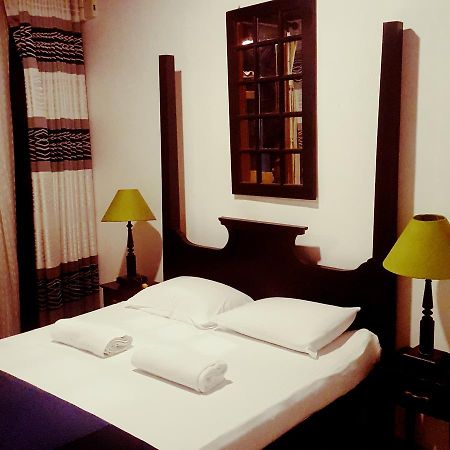 Dhawalagiri Inn Kandy Eksteriør billede