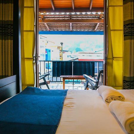 Dhawalagiri Inn Kandy Eksteriør billede
